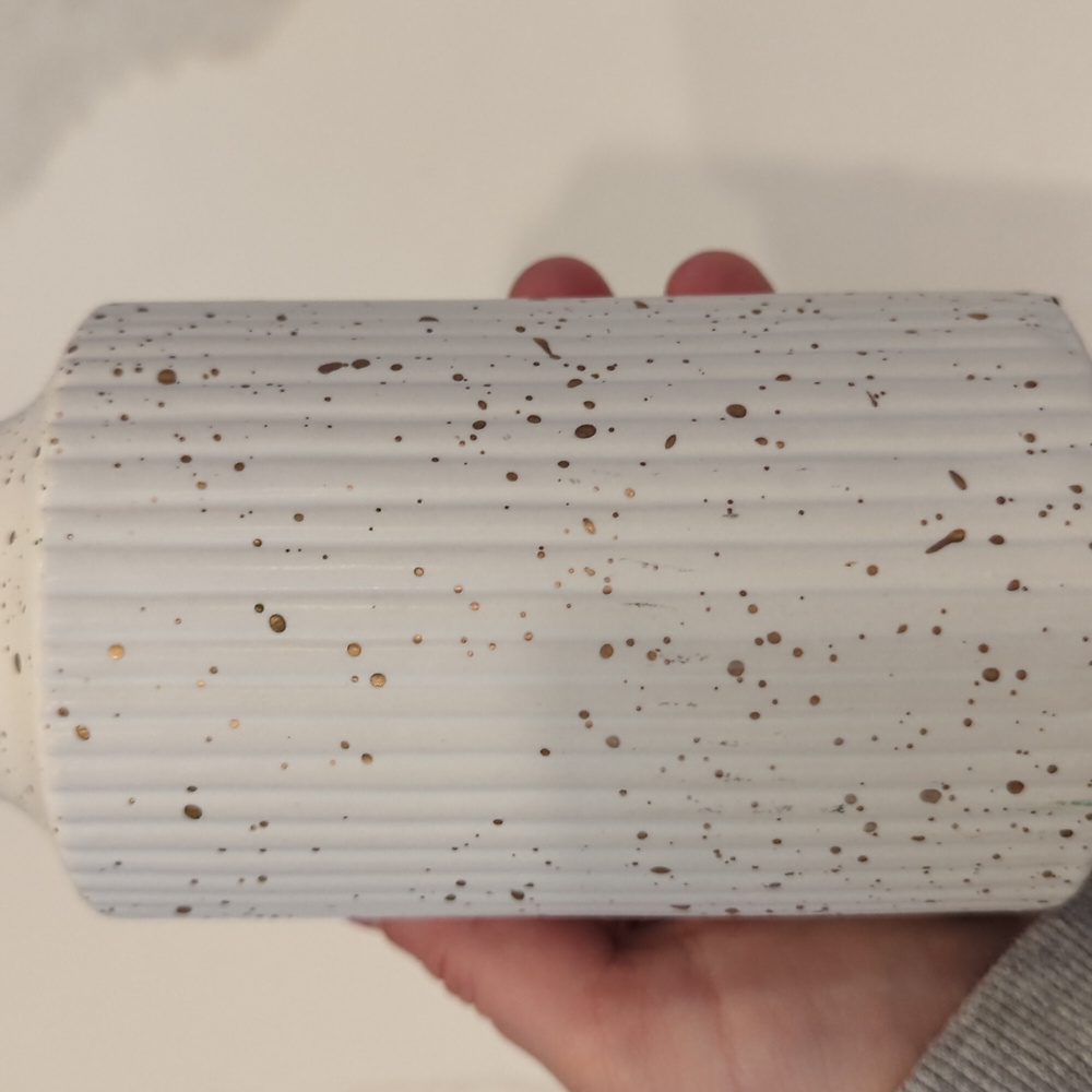 Speckled White Ceramic Vase - Picture 6 of 6